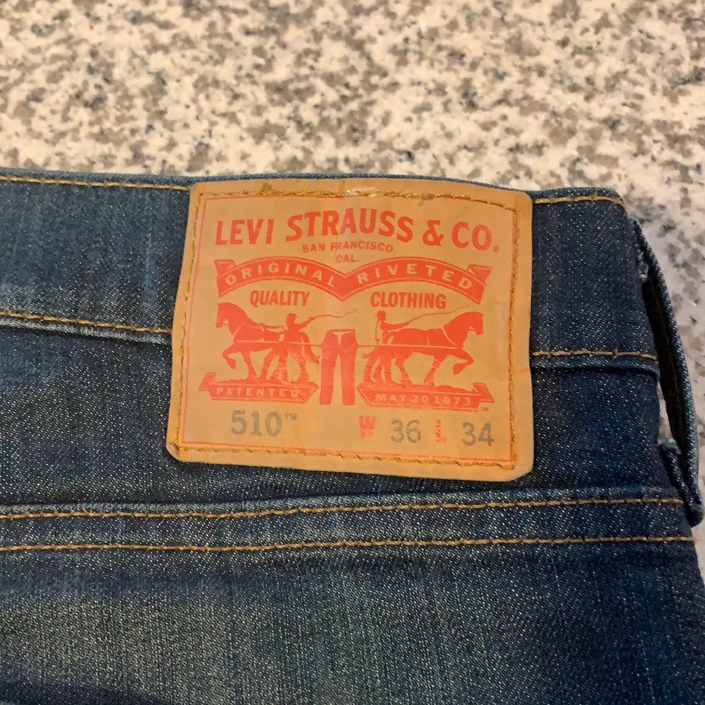 Levi Jeans - Picture 2 of 3